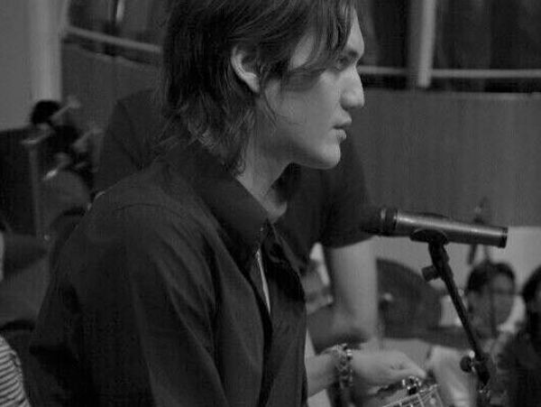 Ozzy Albar, Musik, Tato dan Narkoba