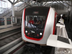 Menhub Cari Cara LRT Kelapa Gading Terhubung sampai Bogor