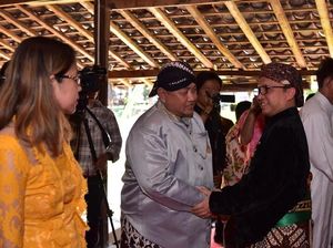 Gelar Pelantikan di Desa, Kemendes Ingatkan Pejabat Pelayan Rakyat