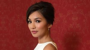 Foto: Gaya Gemma Chan, Si Cantik Astrid di Crazy Rich Asians