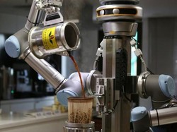 Robot Canggih Ini Bisa Buat Milk Tea ala Hong Kong dengan Cepat