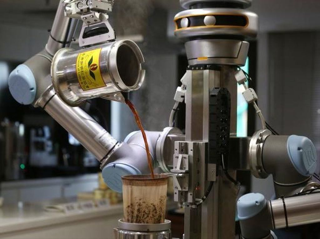 Robot Canggih Ini Bisa Buat Milk Tea ala Hong Kong dengan Cepat Robot Canggih Ini Bisa Buat Milk Tea ala Hong Kong dengan Cepat
