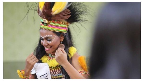 Potret Ellen Aragay, Perempuan Papua di Kontes Kecantikan Dunia