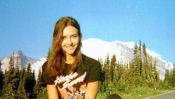 Foto: Liburannya Selebgram Cantik Rachel Cook