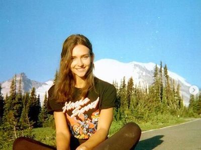 Foto: Liburannya Selebgram Cantik Rachel Cook