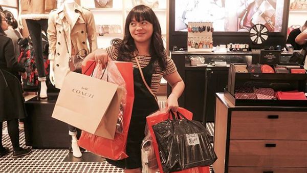 Intip Koleksi Tas Mewah Amel Carla Yuk!