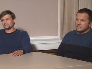 Dituduh Coba Bunuh Eks Mata-mata, 2 Pria Rusia Angkat Bicara