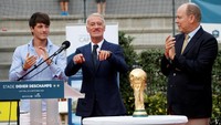 Ini kali kedua Les Bleus memenanginya. Sebelumnya, Prancis memenanginya pada 1998 di mana ketika itu Deschamps menjadi kapten tim.  (Foto: Eric Gaillard/Reuters)