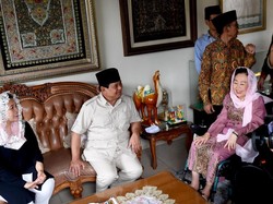 Kata Prabowo soal Isi Pertemuan Tertutupnya dengan Istri Gus Dur
