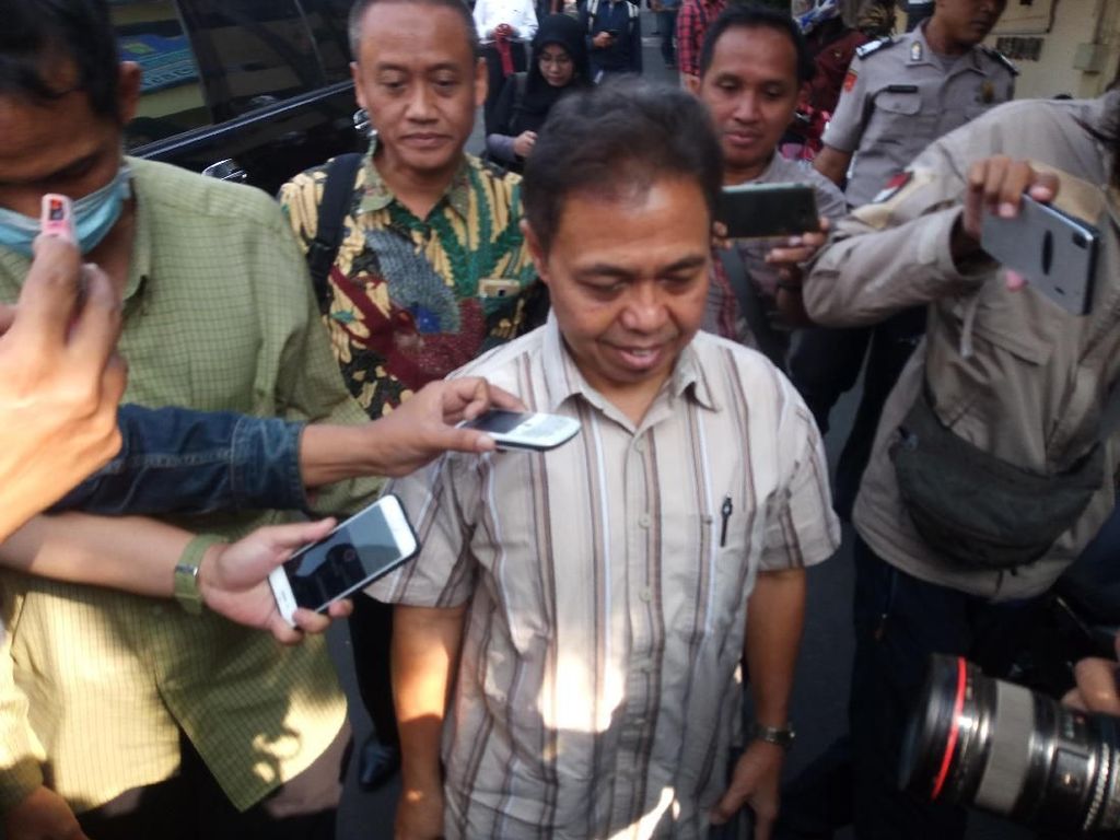 Jaksa Kembalikan Berkas Nur Mahmudi ke Polisi Jaksa Kembalikan Berkas Nur Mahmudi ke Polisi