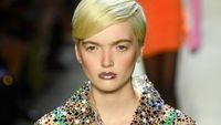 8 Tren Kecantikan di New York Fashion Week, Bibir Glitter Hingga Glossy Look