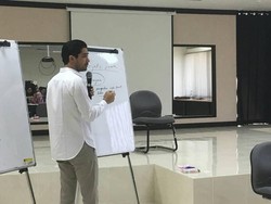 Reza Rahadian Ngajar di UI, Dinar Candy Dicatut Akun Prostitusi