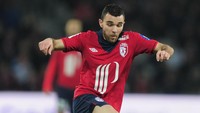 Marvin Martin sudah memperkuat tim senior Prancis di usia 23 tahun, bahkan mencetak dua gol di debutnya melawan Ukraina. Sang gelandang lantas mencatatkan 15 caps untuk timnas, namun catatan itu setop seiring perkembangannya yang mandek. Setelah meninggalkan Sochaux, dia memperkuat Lille dan Dijon, sampai kemudian berada di Reims sejak musim lalu. (Foto: Jamie McDonald/Getty Images)