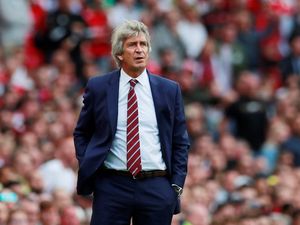 Menunggu Manuel Pellegrini Memesona Lagi