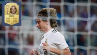Berstatus Pemain Terbaik Piala Dunia 2018, Luka Modric bisa melakukan apapun dari lapangan tengah. Passing 90 dan dribbling 91 yang dipunya mensejajarkan dia dengan pemain-pemain terbaik di FIFA19. (ist.)