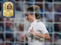 Berstatus Pemain Terbaik Piala Dunia 2018, Luka Modric bisa melakukan apapun dari lapangan tengah. Passing 90 dan dribbling 91 yang dipunya mensejajarkan dia dengan pemain-pemain terbaik di FIFA19. (ist.)