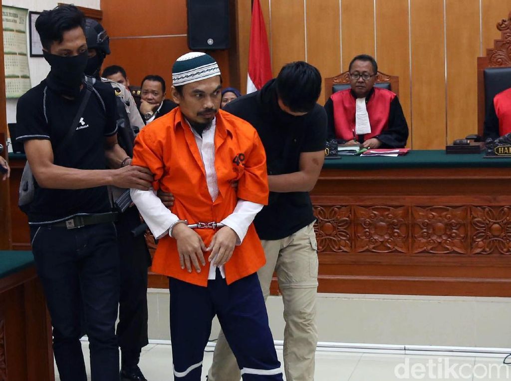 Pengacara: Vonis Abu Afif Tak Berkaitan dengan Rusuh Mako Brimob Pengacara: Vonis Abu Afif Tak Berkaitan dengan Rusuh Mako Brimob
