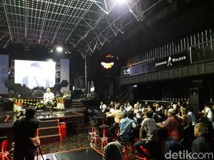 Video: Suasana Pengajian Gus Miftah di Klub Malam Video: Suasana Pengajian Gus Miftah di Klub Malam