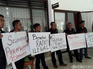 Ganggu Penerbangan, Radio Komunitas di Banyuwangi Dilaporkan ke Polisi Ganggu Penerbangan, Radio Komunitas di Banyuwangi Dilaporkan ke Polisi