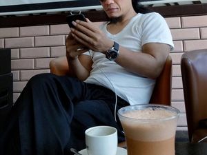 Sedekah Laut Dibubarkan, Gus Miftah: Mereka Orang Gagal Paham Sedekah Laut Dibubarkan, Gus Miftah: Mereka Orang Gagal Paham