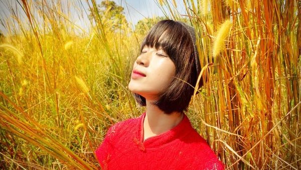 Gaya Liburan Si Polwan Imut, Marselina Oktavianti