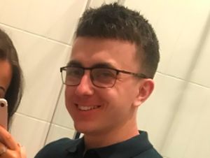 Viral, Kisah Pria yang Terpaksa Liburan dengan Mantan Pacarnya