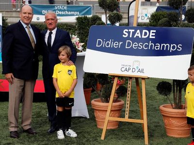 Selamat Datang di Stadion Didier Deschamps!