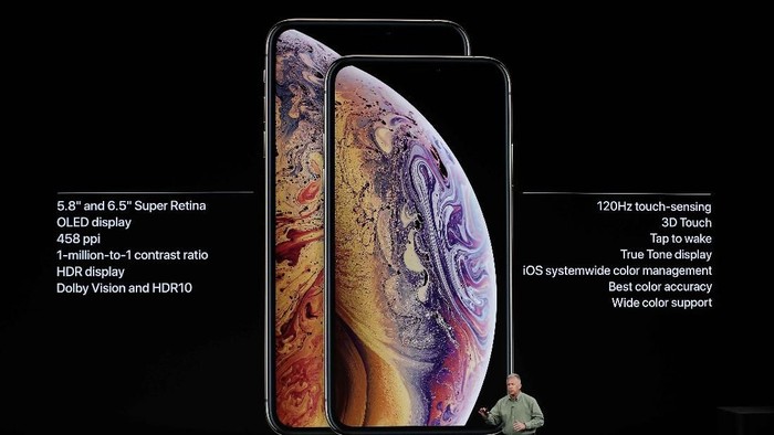 Apple menggulirkan update iOS 12 untuk mengatasi problem sinyal dan isi ulang pada iPhone XS (Foto: Stephen Lam/Reuters)