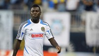 Inilah pemain yang penah dilabeli sebagai Pele Berikutnya. Freddy Adu mengguncang dunia dengan aksi-aksi dribelnya, yang membuatnya bisa meneken kontrak 1 juta USD dengan Nike bahkan sebelum debut di MLS. Dia lantas dikontrak DC United yang jadi klub profesional pertamanya. Di usia 16 tahun, pemain Amerika Serikat ini sudah mencatatkan 11 gol dan 17 assist. Tapi seperti diketahui, dia tak pernah mencapai level yang diperkirakan. (Foto: Rich Schultz/Getty Images)