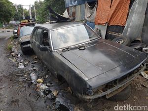 Mobil yang Pajaknya Mati Berakhir Jadi Rongsokan