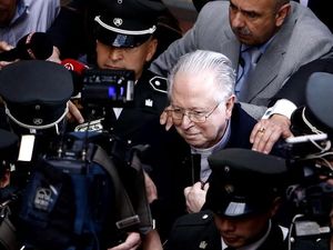 Kesaksian Korban Pelecehan Seks Pastor Chile Selama Puluhan Tahun