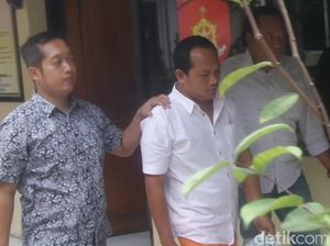 Sempat Buron, Ketua LSM di Lamongan Ini Ditahan Otaki Pemerasan Sempat Buron, Ketua LSM di Lamongan Ini Ditahan Otaki Pemerasan