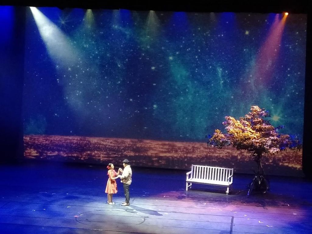 Opera Ainun Kisahkan Cinta Habibie dan Ainun dalam Alunan Nada Opera Ainun Kisahkan Cinta Habibie dan Ainun dalam Alunan Nada