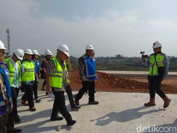 Pastikan Kelar 2019, Menteri Basuki Cek Progres Tol Kunciran-Serpong