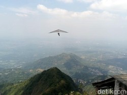Akhir Pekan, Nikmati Pemandangan Eksotis Gunung Telomoyo Yuk!