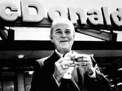 Perjuangan Ray Kroc dari Sales Mixer Hingga Besarkan McD