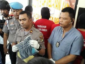 Dituduh Curi HP, Remaja di Bekasi Dikeroyok 7 Orang Lalu Disiram Bensin