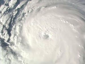 Mengapa Sebagian Orang Tidak Mengindahkan Peringatan Badai?