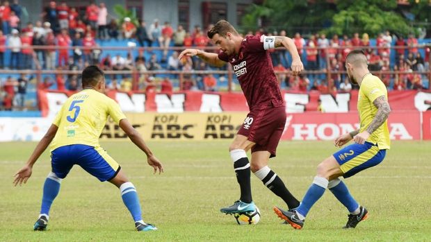 PSM Makassar unggul empat poin dari Persija dan Persib hingga pekan ke-20 Liga 1 2018.
