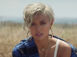 Lagu Agnez Mo Tembus Chart Billboard