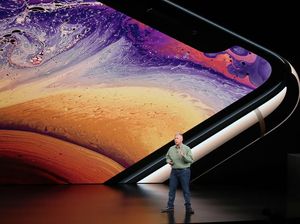 iPhone XS Seharga 1 Motor Lexi, 3 PS4 Pro, atau 8.000 Bungkus Mie iPhone XS Seharga 1 Motor Lexi, 3 PS4 Pro, atau 8.000 Bungkus Mie