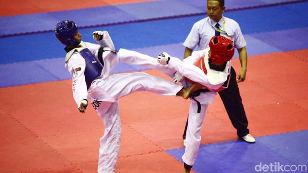 Atlet Taekwondo Adu Tangguh di Kapolri Cup 2018