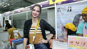 Jadi Cameo di Saras 008, Peran Nia Ramadhani Bikin Ketawa