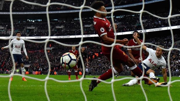 Adu Tajam Kane dan Salah di Wembley, Siapa Unggul?