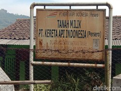 Rel Tua di Jabar Dihidupkan, Rumah di Atasnya akan Dibebaskan