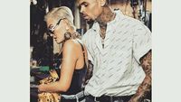 Foto: Gaya Agnez Mo Tampil Edgy Saat Promosi Lagu Bareng Chris Brown