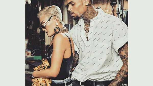 Foto: Gaya Agnez Mo Tampil Edgy Saat Promosi Lagu Bareng Chris Brown