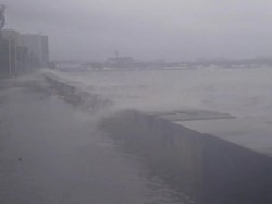 Topan Mangkhut Terjang Filipina, Listrik dan Komunikasi Terputus