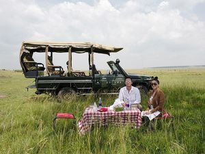 Mereka Tajir, Kami Mencicil