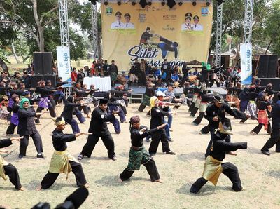 Puluhan Pendekar Pamer Jurus di Festival Silat Kaserangan